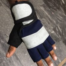Gym stylish gloves price in Pakistan
